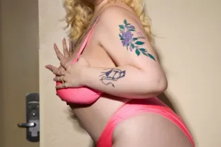NEW PICS 😮‍💨 BACK IN EVERETT💋😏 INCALL AND OUTCALL!!! 😏!!!HIGHLY REVIEWED!!! THICK TATTED BLONDE BOMBSHELL 🥰😮‍💨 !!!! INCALL/OUTCALL ❤‍🔥 BBW/PAWG 😍😝 - Image 6